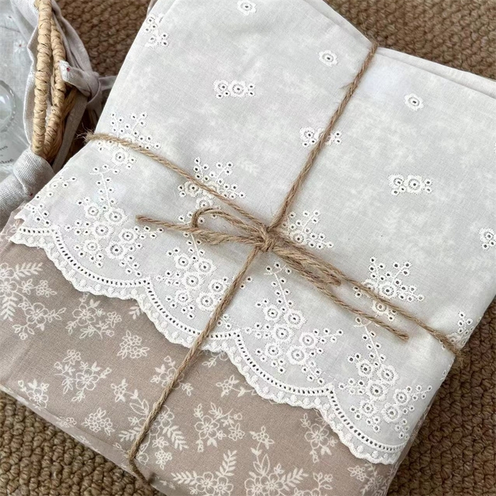 91家纺网 家纺一手货源 找家纺 2024新款全棉印花双层纱四件套--蕾丝花边款 绯月颂