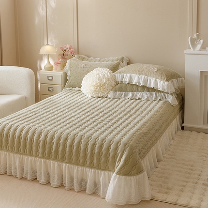 胜权家纺 2024秋冬新款法式牛奶绒蕾丝单床盖系列-爱丽丝 爱丽丝-橄榄绿