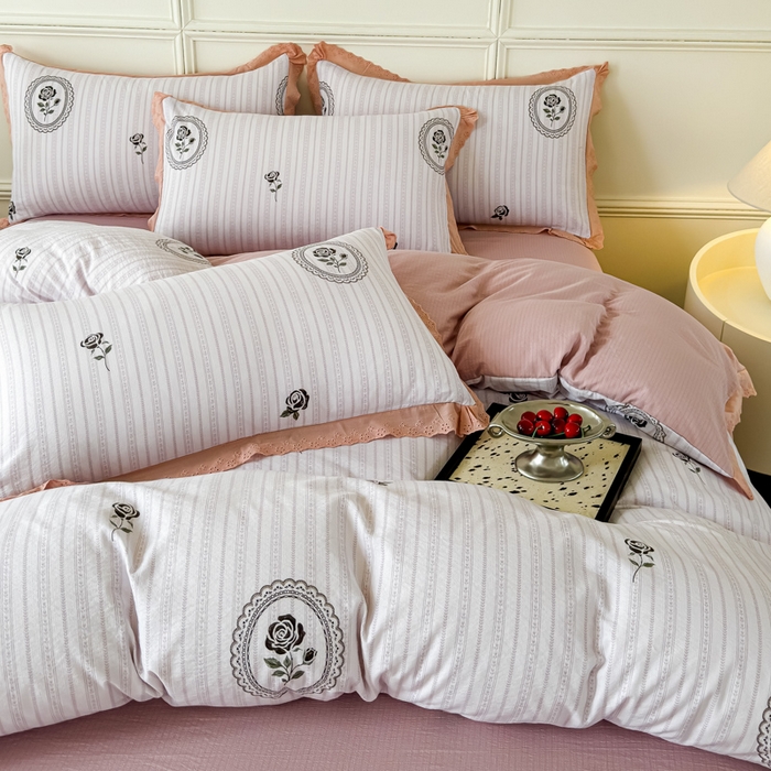 91家纺网 家纺一手货源 找家纺 可思家纺 2024新款韩版花边木棉皱皱纱四件套系列 木棉-赫本花园