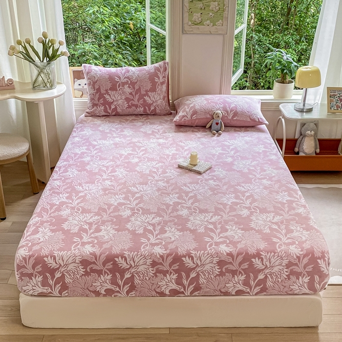 91家纺网 家纺一手货源 找家纺 大境 2024新款A类雕花绒牛奶绒床笠三件套单床笠宝宝绒婴儿绒 罗曼 贝壳粉