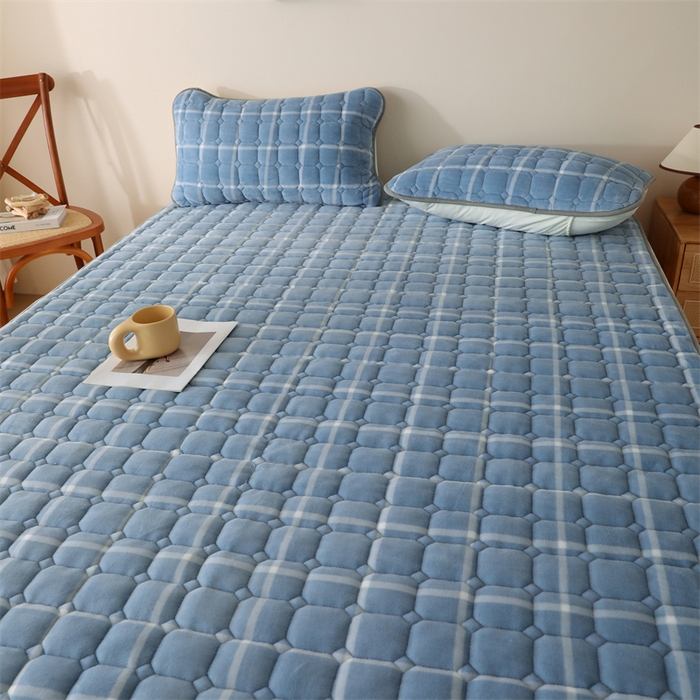 91家纺网 家纺一手货源 找家纺 凌云家纺 2025新款A类牛奶绒床垫软垫学生宿舍单人床褥可机洗 蓝小格