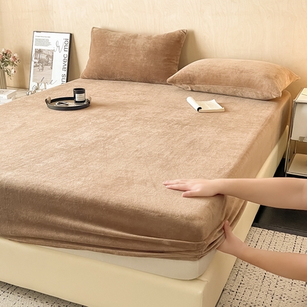 91家纺网 家纺一手货源 找家纺 （总）卢赛尔 2025新款高克重200g牛奶绒单床笠