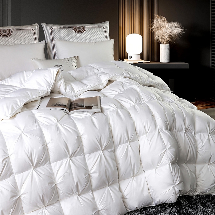 91家纺网 家纺一手货源 找家纺 兰言诺羽绒被 2025新款雅韵-全棉柔赛丝纽花羽绒被 白色