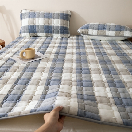 凌云家纺 2025新款A类牛奶绒床垫软垫学生宿舍单人床褥可机洗 蓝格格