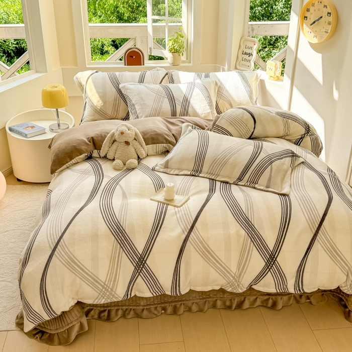 91家纺网 家纺一手货源 找家纺 尚美 2024新款高克重印花花边牛奶绒床盖四件套 佳音