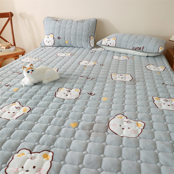 91家纺网 家纺一手货源 找家纺 凌云家纺 2025新款A类牛奶绒床垫软垫学生宿舍单人床褥可机洗 眯眯熊