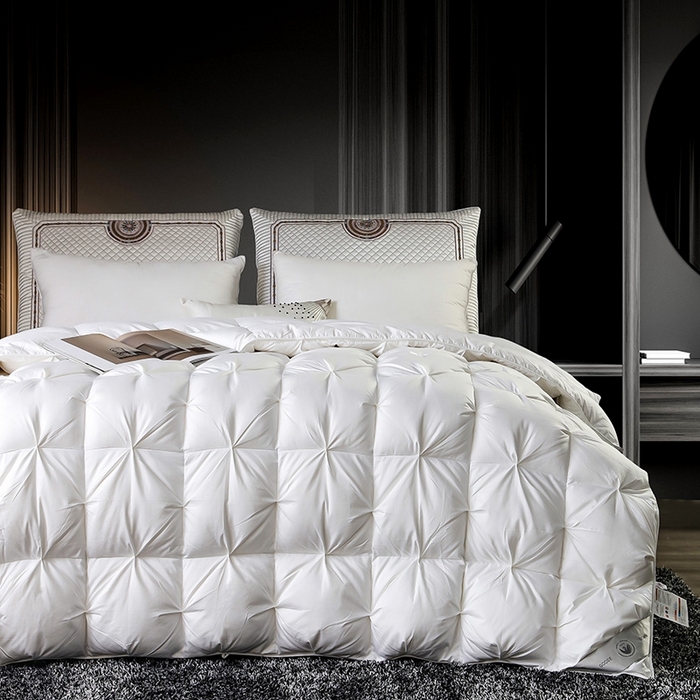 91家纺网 家纺一手货源 找家纺 兰言诺羽绒被 2025新款雅韵-全棉柔赛丝纽花羽绒被 白色
