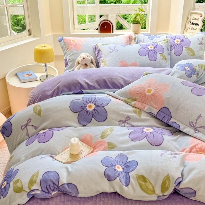 91家纺网 家纺一手货源 找家纺 尚美 2024新款高克重印花花边牛奶绒床盖四件套 紫薇