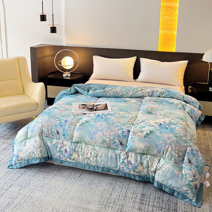 91家纺网 家纺一手货源 找家纺 亚龙工厂店 2024新款全棉数码印花鹿锦棉大豆冬被 江临仙境