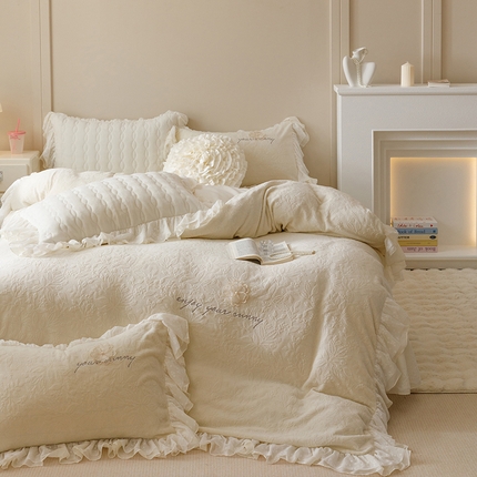 胜权家纺 2024秋冬新款法式牛奶绒蕾丝床盖四件套系列-爱丽丝 爱丽丝-珍珠白