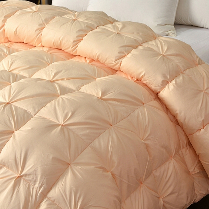 91家纺网 家纺一手货源 找家纺 兰言诺羽绒被 2025新款雅韵-全棉柔赛丝纽花羽绒被 金色