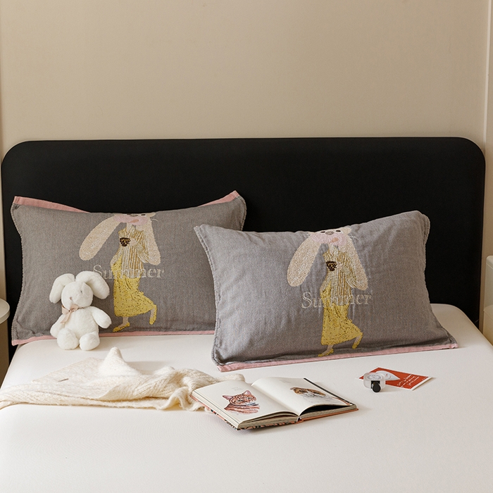 91家纺网 家纺一手货源 找家纺 麻依 2024新款纯棉纱布枕巾一对装全棉四层纱布54*78cm/对 兔儿女士