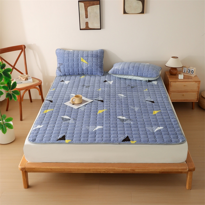 91家纺网 家纺一手货源 找家纺 凌云家纺 2025新款A类牛奶绒床垫软垫学生宿舍单人床褥可机洗 三角灰