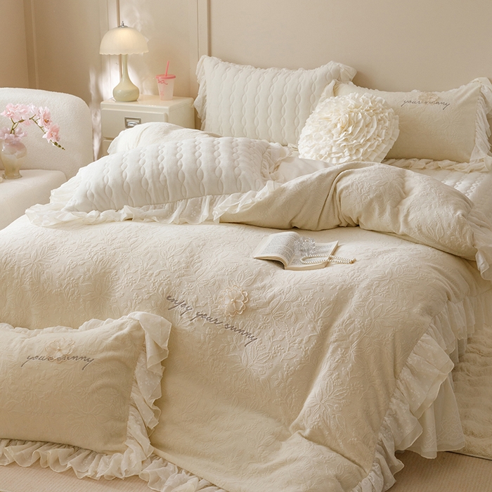 91家纺网 家纺一手货源 找家纺 （总）胜权家纺 2024秋冬新款法式牛奶绒蕾丝床盖四件套系列-爱丽丝