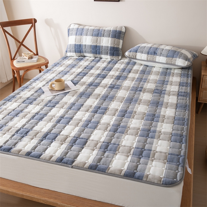 91家纺网 家纺一手货源 找家纺 凌云家纺 2025新款A类牛奶绒床垫软垫学生宿舍单人床褥可机洗 蓝格格