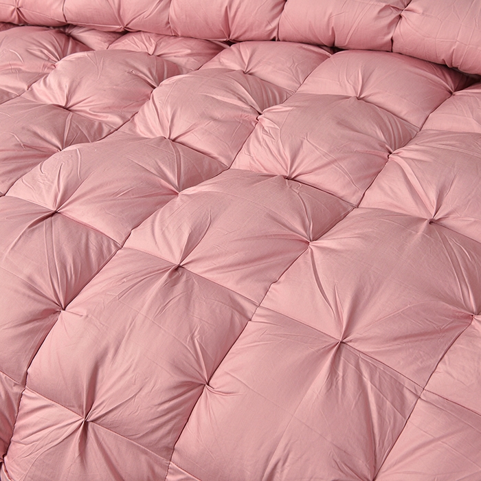 91家纺网 家纺一手货源 找家纺 兰言诺羽绒被 2025新款雅韵-全棉柔赛丝纽花羽绒被 豆沙