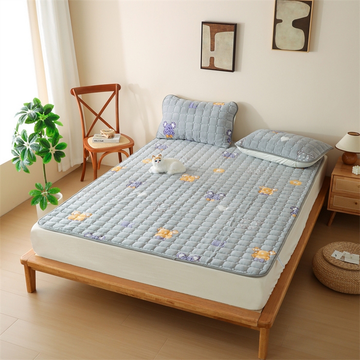 91家纺网 家纺一手货源 找家纺 凌云家纺 2025新款A类牛奶绒床垫软垫学生宿舍单人床褥可机洗 泰迪熊