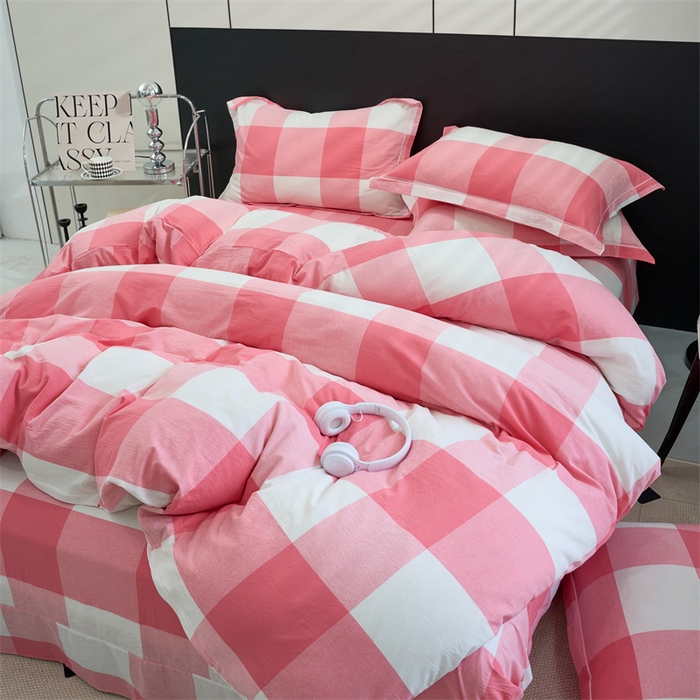 91家纺网 家纺一手货源 找家纺 三沁家居 2025新款格子色织全棉水洗棉四件套直播爆款量大价优 粉白大格