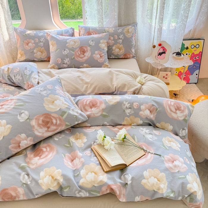 91家纺网 家纺一手货源 找家纺 千朵 2024新款全棉磨毛小清新印花四件套 恋爱旋律灰