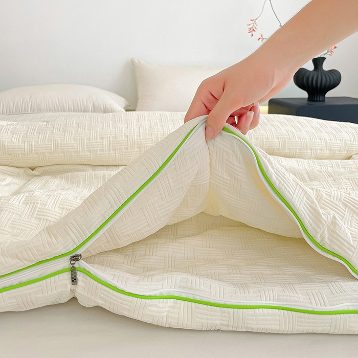 91家纺网 家纺一手货源 找家纺 亚龙工厂店 2024新款双胎子母被 云朵白