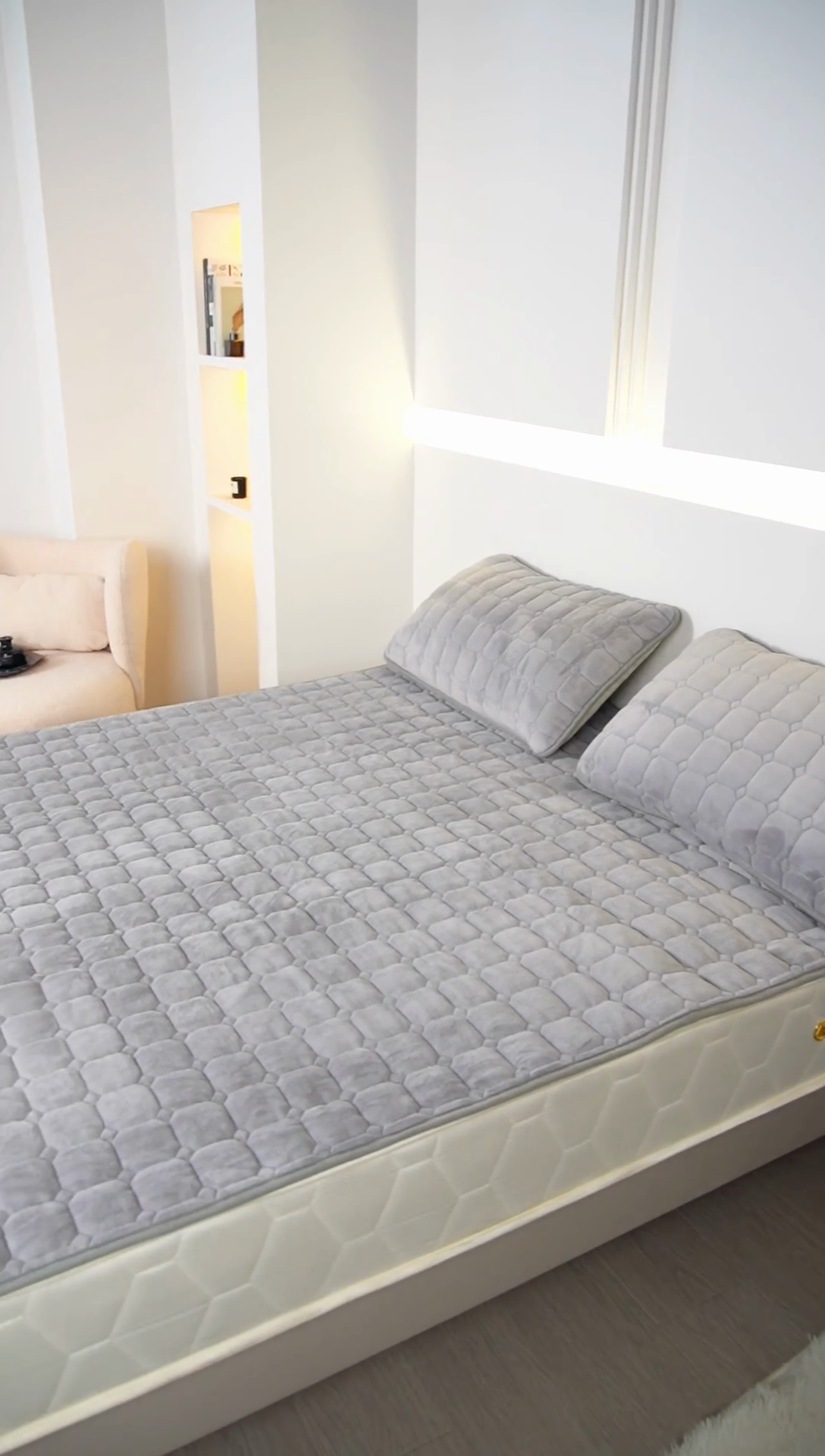 91家纺网 家纺一手货源 找家纺 凌云家纺 2025新款A类牛奶绒床垫软垫学生宿舍单人床褥可机洗 炫耀灰