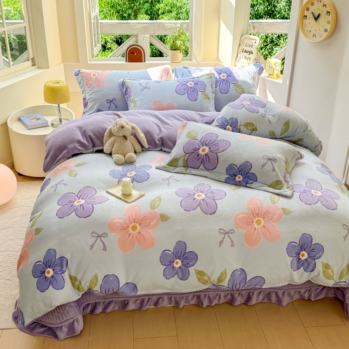 91家纺网 家纺一手货源 找家纺 尚美 2024新款高克重印花花边牛奶绒床盖四件套 紫薇