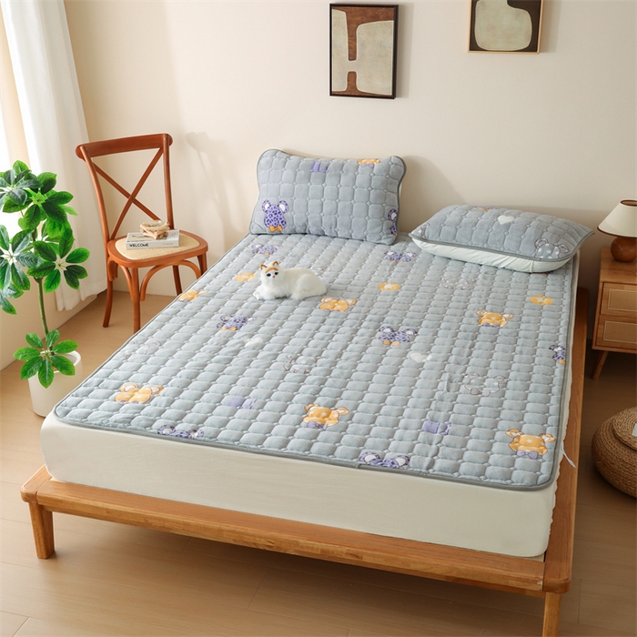 91家纺网 家纺一手货源 找家纺 凌云家纺 2025新款A类牛奶绒床垫软垫学生宿舍单人床褥可机洗 泰迪熊