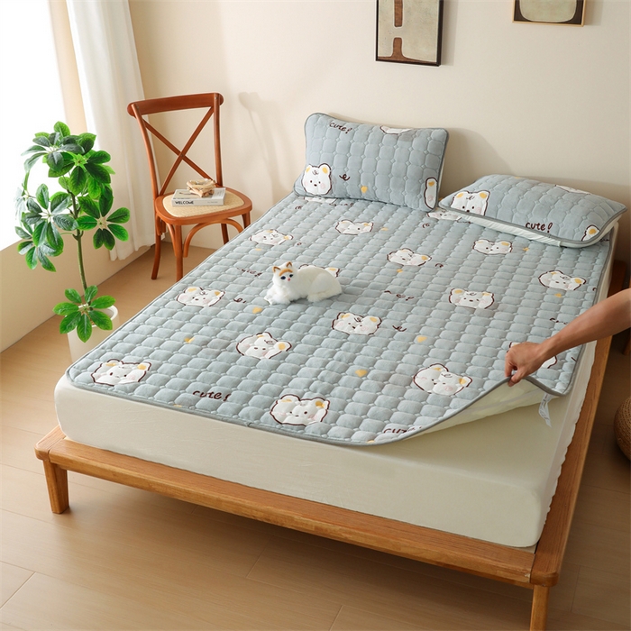 91家纺网 家纺一手货源 找家纺 凌云家纺 2025新款A类牛奶绒床垫软垫学生宿舍单人床褥可机洗 眯眯熊