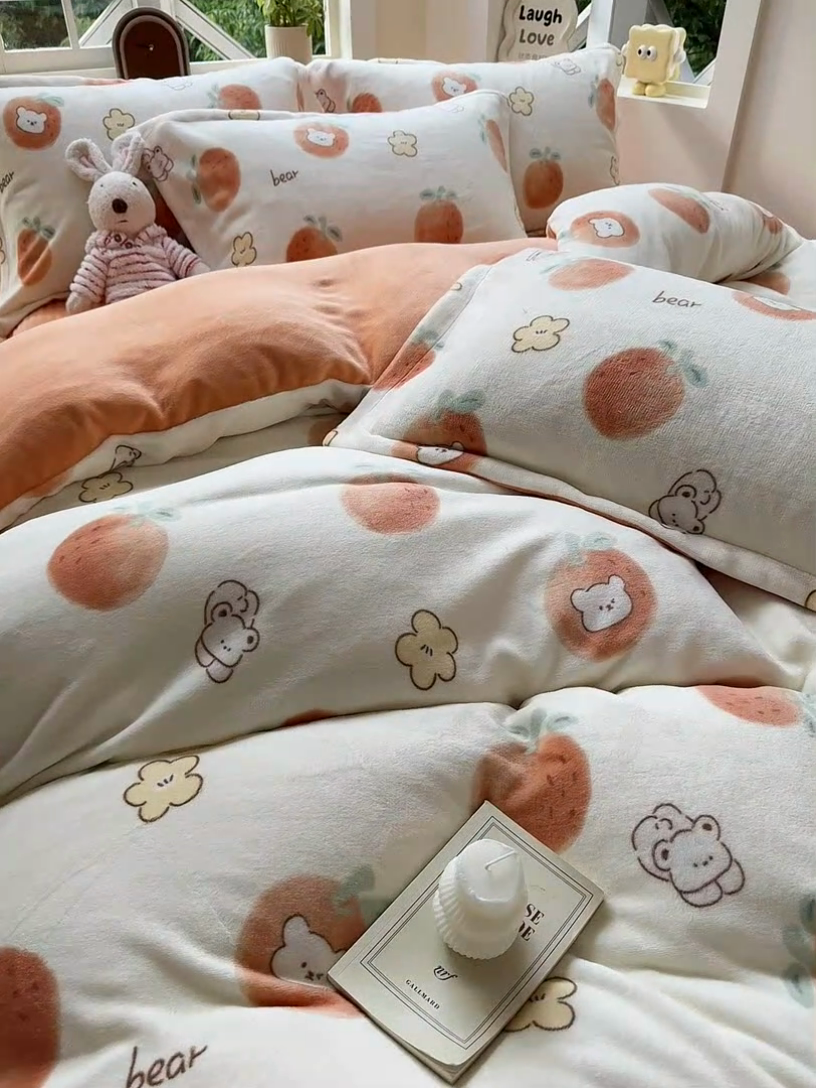 91家纺网 家纺一手货源 找家纺 尚美 2024新款高克重印花花边牛奶绒床盖四件套 甜橙