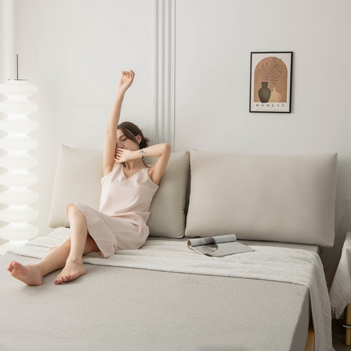 91家纺网 家纺一手货源 找家纺 美达人 2024新款灯芯绒面包款床头靠垫 白