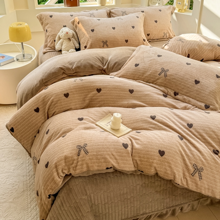 91家纺网 家纺一手货源 找家纺 尚美 2024新款高克重印花花边牛奶绒床盖四件套 艺术