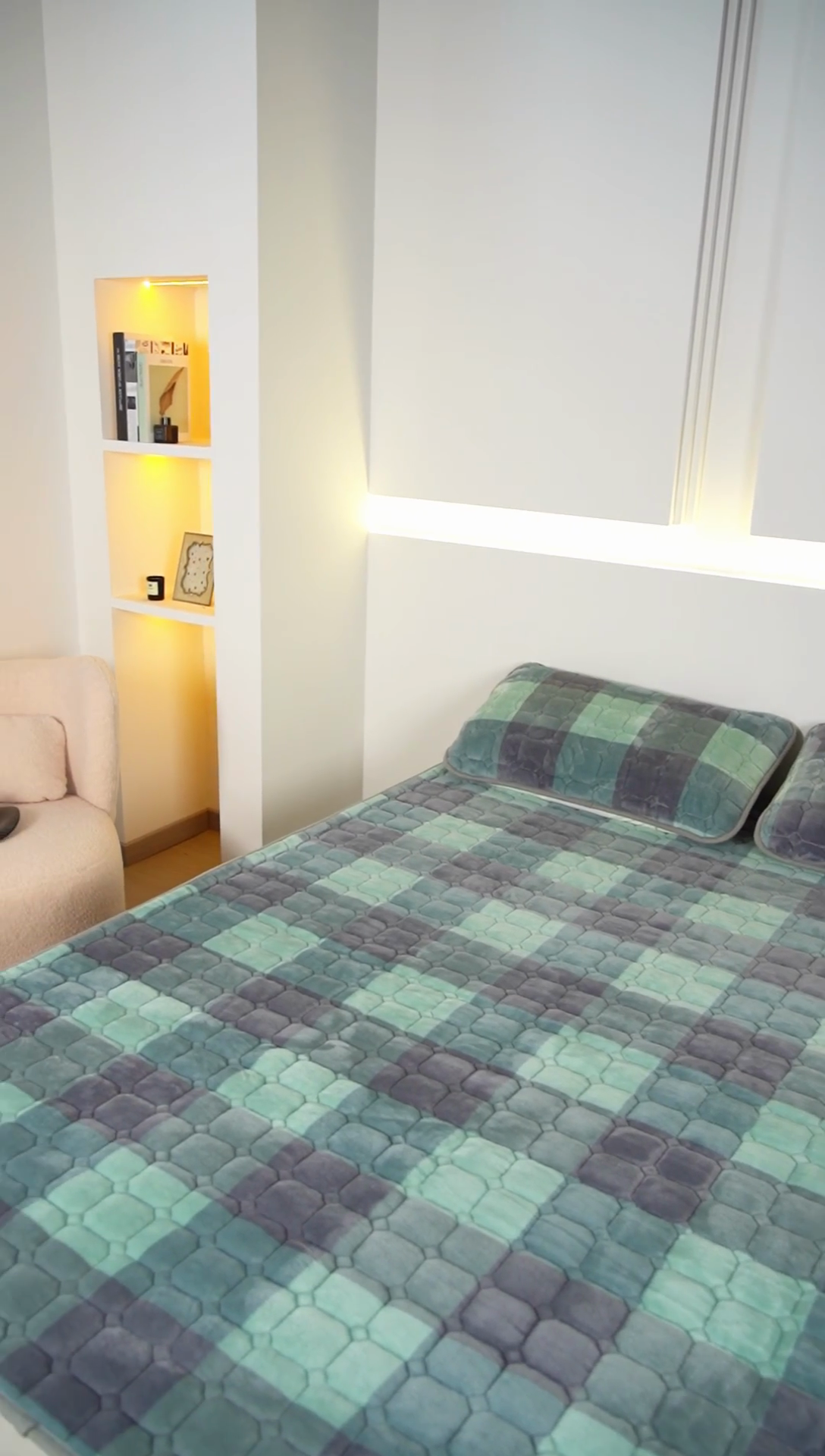 91家纺网 家纺一手货源 找家纺 凌云家纺 2025新款A类牛奶绒床垫软垫学生宿舍单人床褥可机洗 青春之声