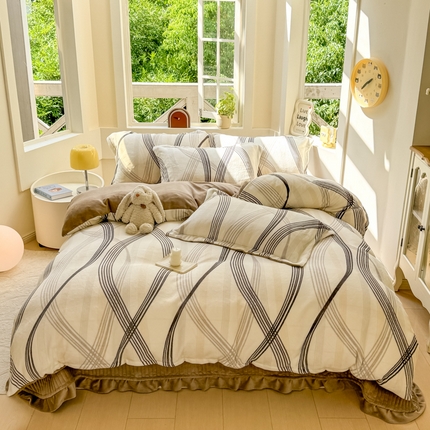 尚美 2024新款高克重印花花边牛奶绒床盖四件套 佳音