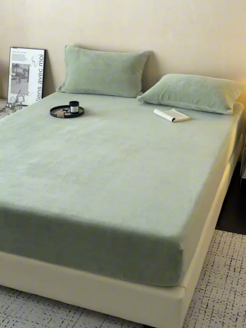 91家纺网 家纺一手货源 找家纺 卢赛尔 2025新款高克重200g牛奶绒单床笠 梦娜-草绿色