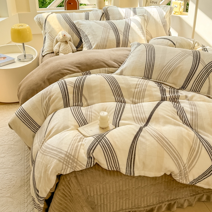 91家纺网 家纺一手货源 找家纺 尚美 2024新款高克重印花花边牛奶绒床盖四件套 佳音