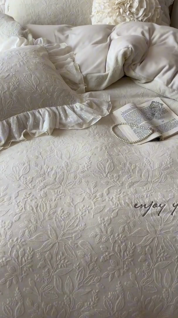 91家纺网 家纺一手货源 找家纺 （总）胜权家纺 2024秋冬新款法式牛奶绒蕾丝床盖四件套系列-爱丽丝