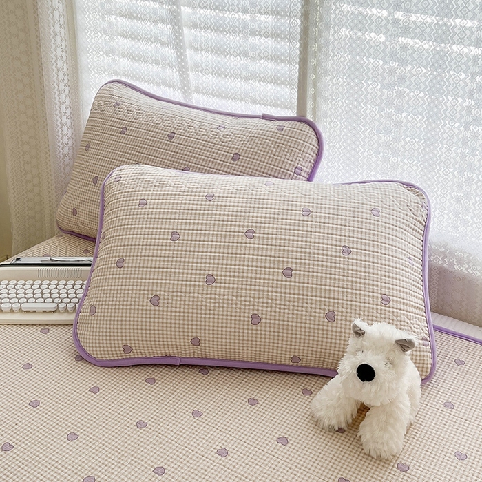 91家纺网 家纺一手货源 找家纺 沐纯家居 2025新款婴儿绒纯棉水洗床盖 梦幻爱心-紫