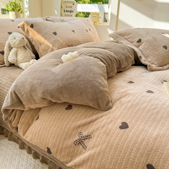 91家纺网 家纺一手货源 找家纺 尚美 2024新款高克重印花花边牛奶绒床盖四件套 艺术