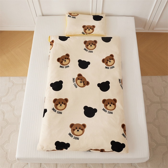 91家纺网 家纺一手货源 找家纺 艾佳宝贝 2024牛奶绒豆豆绒可拆式多功能防踢被 防踢被-乖乖熊