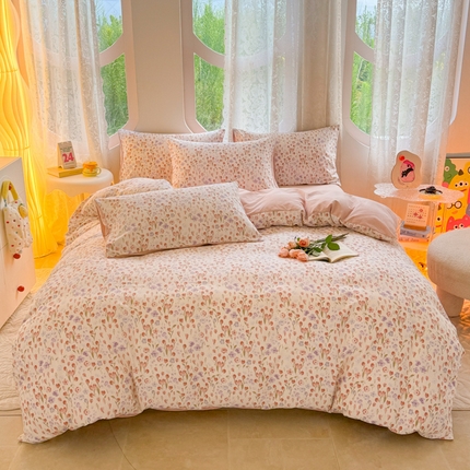 91家纺网 家纺一手货源 找家纺 千朵 2024新款全棉磨毛小清新印花四件套 桃之夭夭