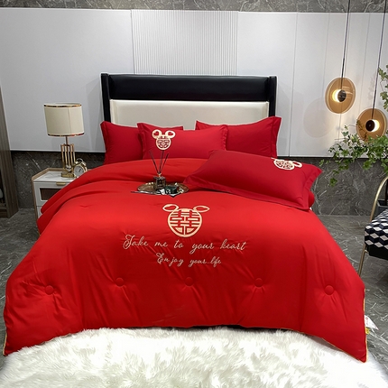 91家纺网 家纺一手货源 找家纺 （总）芊囍纺 2024新款婚庆棉花被刺绣大红结婚喜被被子被芯