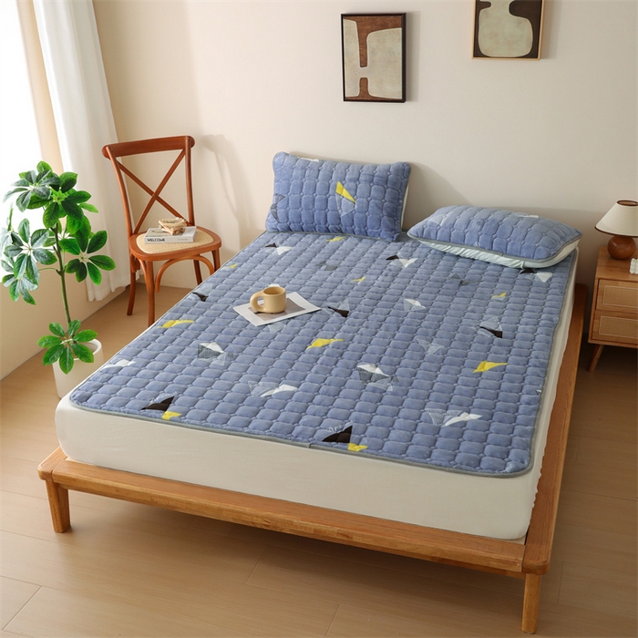 91家纺网 家纺一手货源 找家纺 凌云家纺 2025新款A类牛奶绒床垫软垫学生宿舍单人床褥可机洗 三角灰