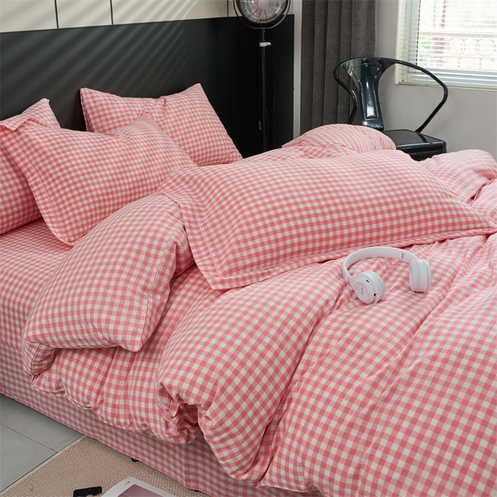 91家纺网 家纺一手货源 找家纺 三沁家居 2025新款格子色织全棉水洗棉四件套直播爆款量大价优 粉白小格