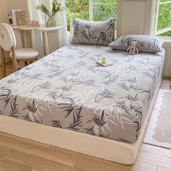 91家纺网 家纺一手货源 找家纺 大境 2024新款A类雕花绒牛奶绒床笠三件套单床笠宝宝绒婴儿绒 水墨竹 红灰