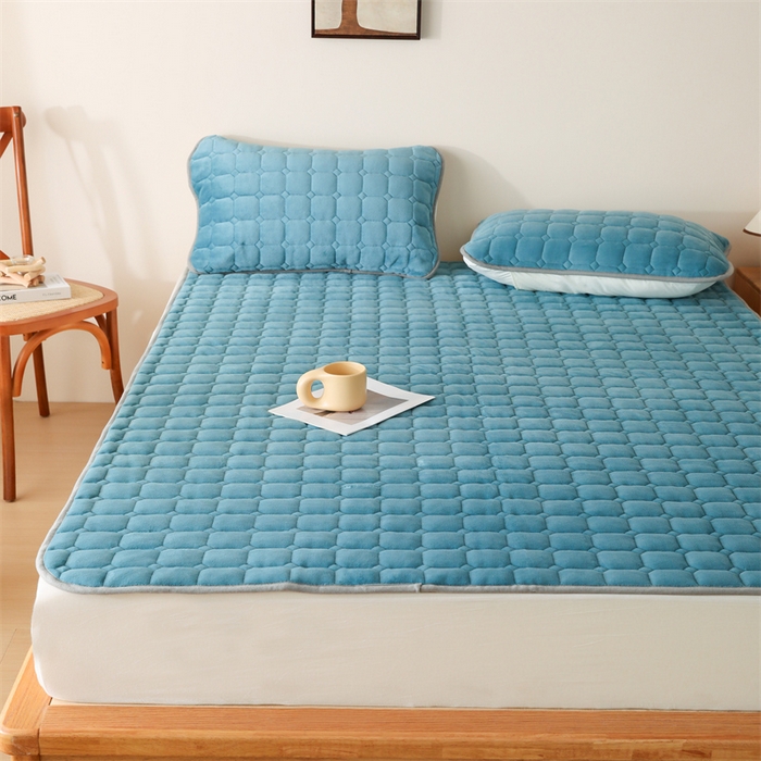 91家纺网 家纺一手货源 找家纺 凌云家纺 2025新款A类牛奶绒床垫软垫学生宿舍单人床褥可机洗 青于蓝