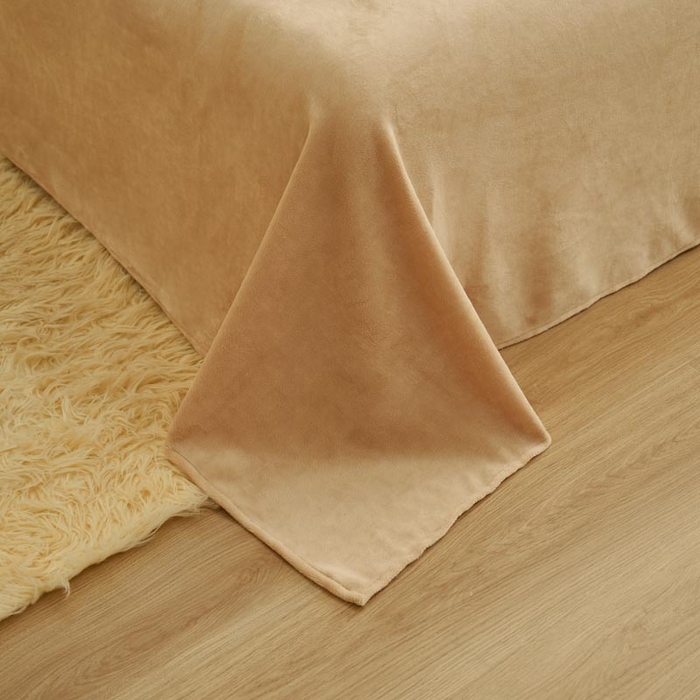 91家纺网 家纺一手货源 找家纺 鑫琪莱家纺 2024新款卡通毛巾绣牛奶绒四件套 幸福狗-米黄香槟