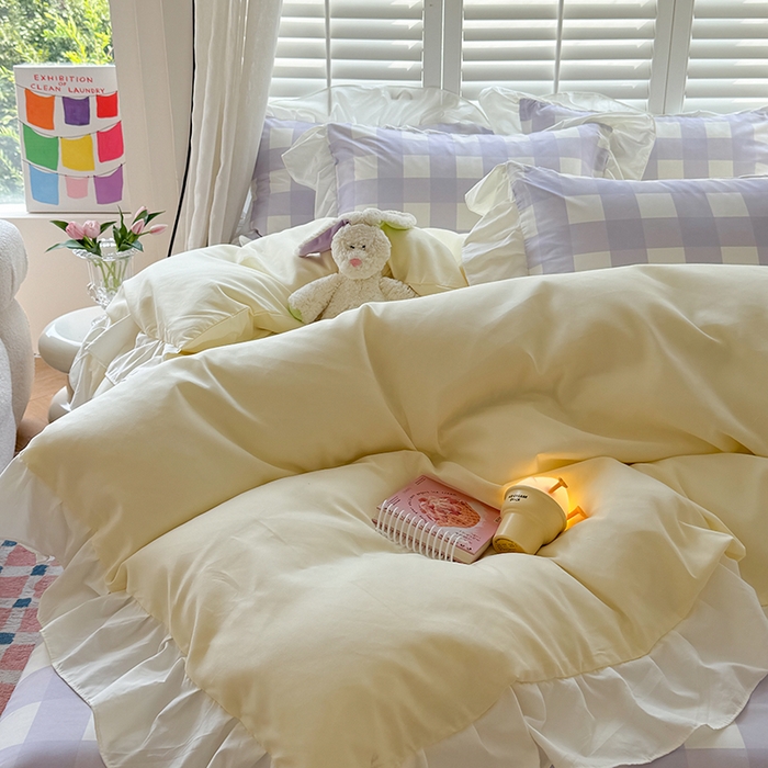 91家纺网 家纺一手货源 找家纺 桃心家居 2024新款A类亲肤舒适软糯云柔水洗棉化纤韩版奶油格子撞色水洗棉系列四件套 水洗棉花边-H黄黄紫格