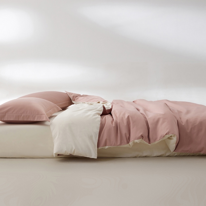 91家纺网 家纺一手货源 找家纺 轩和家居 2024新款A类50S贡缎长绒棉四件套系列 复古粉+奶芋黄