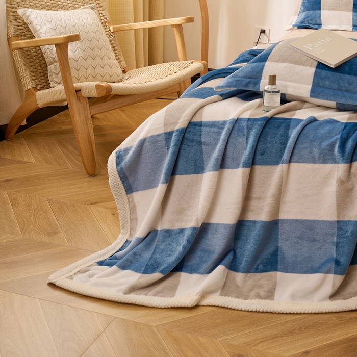 91家纺网 家纺一手货源 找家纺 吾诺家居 2024新款无印风牛奶绒毯多功能毛毯 咖蓝大格