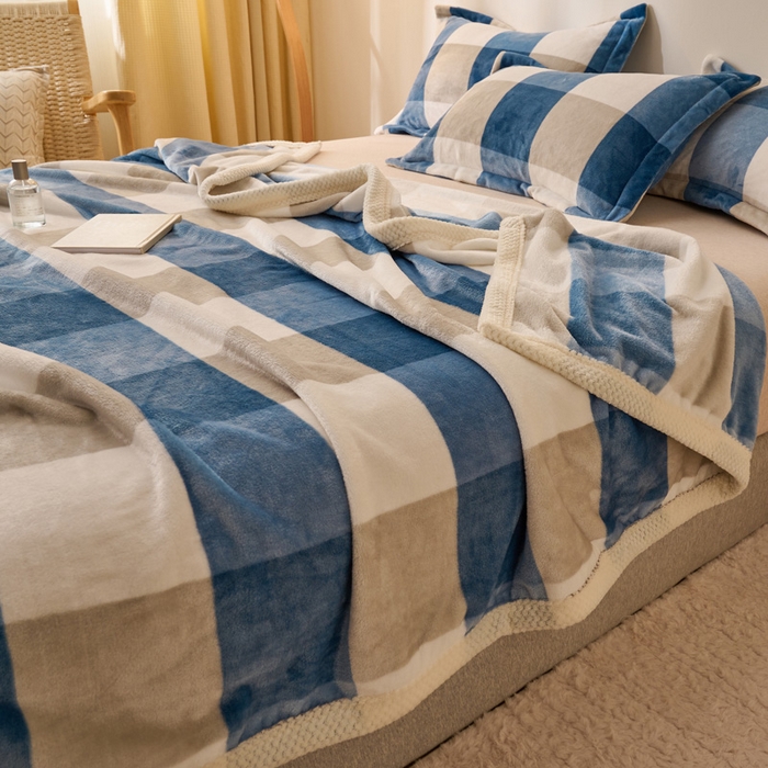 91家纺网 家纺一手货源 找家纺 吾诺家居 2024新款无印风牛奶绒毯多功能毛毯 咖蓝大格